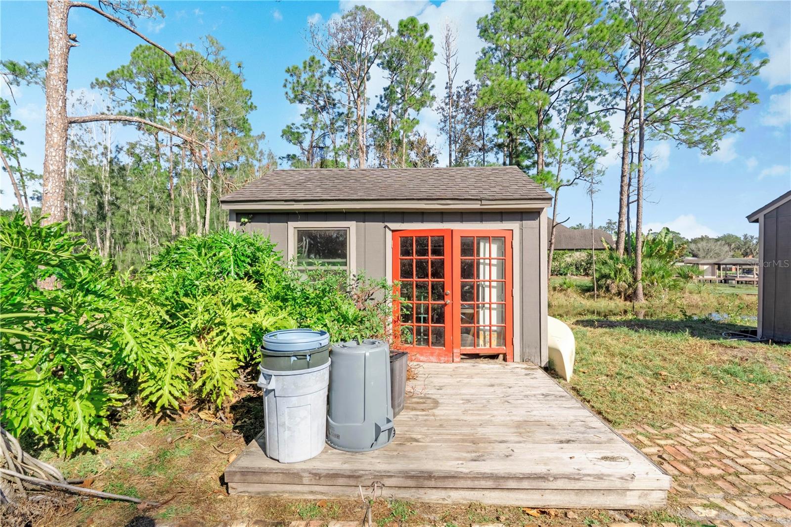 LAKE MARKHAM ESTATES - Residential