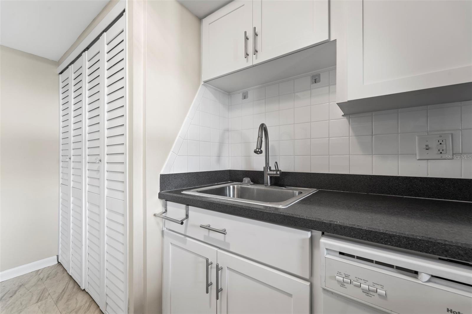 WINDRUSH COVE PH 1 CONDO - Residential