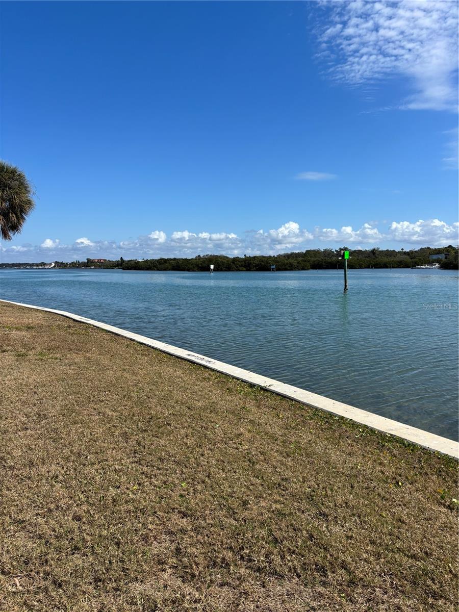 WINDRUSH COVE PH 1 CONDO - Residential