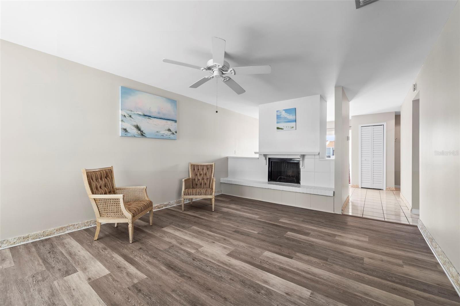 WINDRUSH COVE PH 1 CONDO - Residential