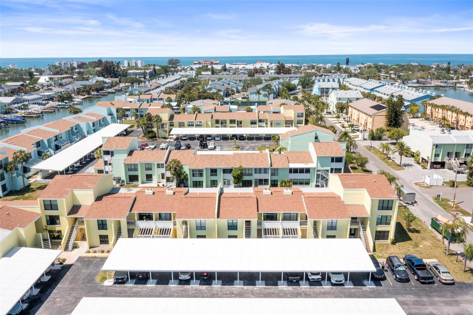 WINDRUSH COVE PH 1 CONDO - Residential