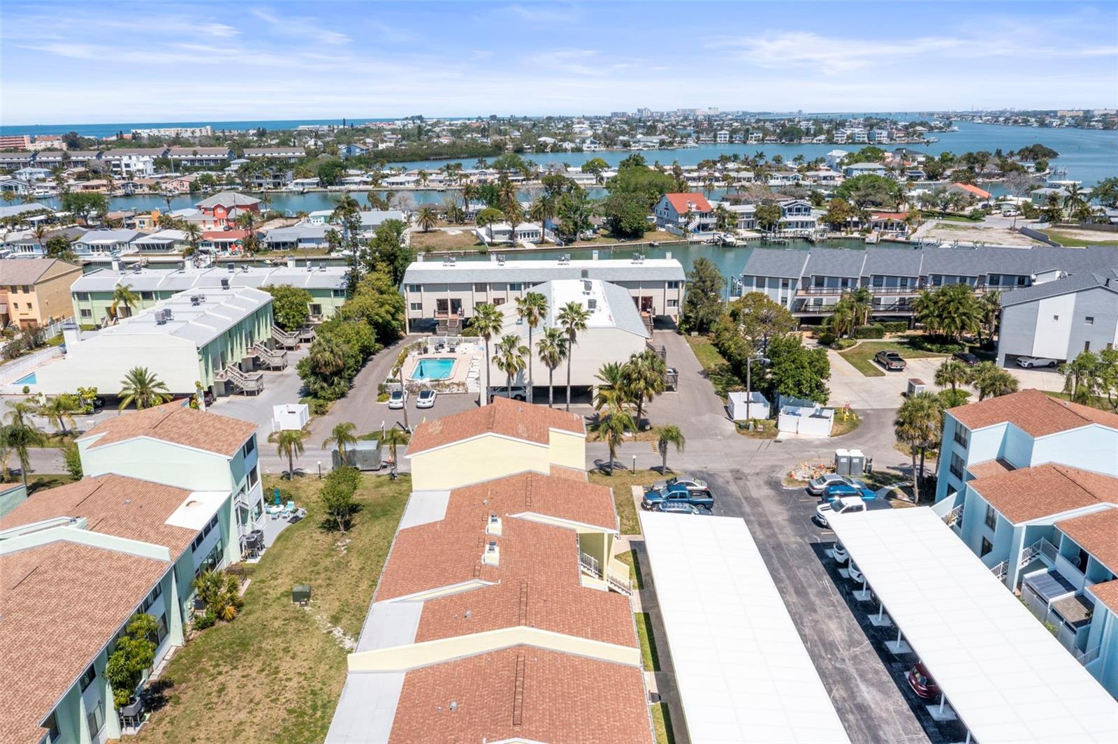 WINDRUSH COVE PH 1 CONDO - Residential