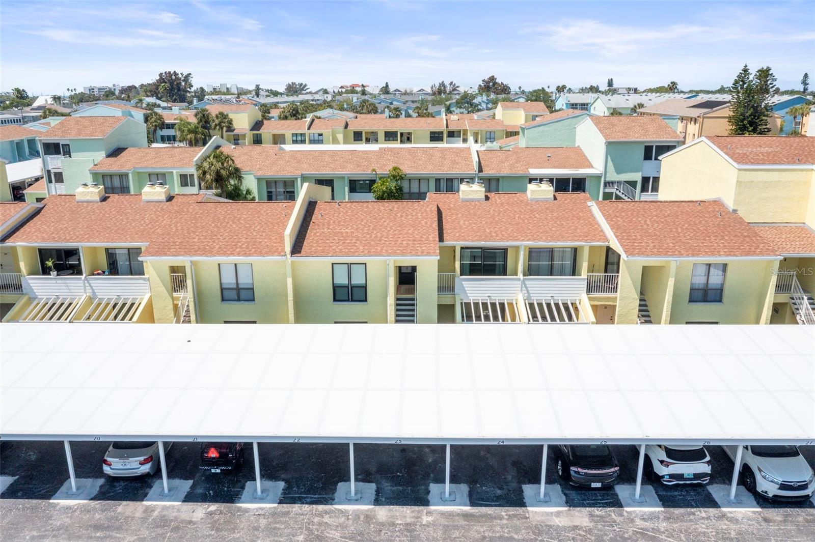 WINDRUSH COVE PH 1 CONDO - Residential