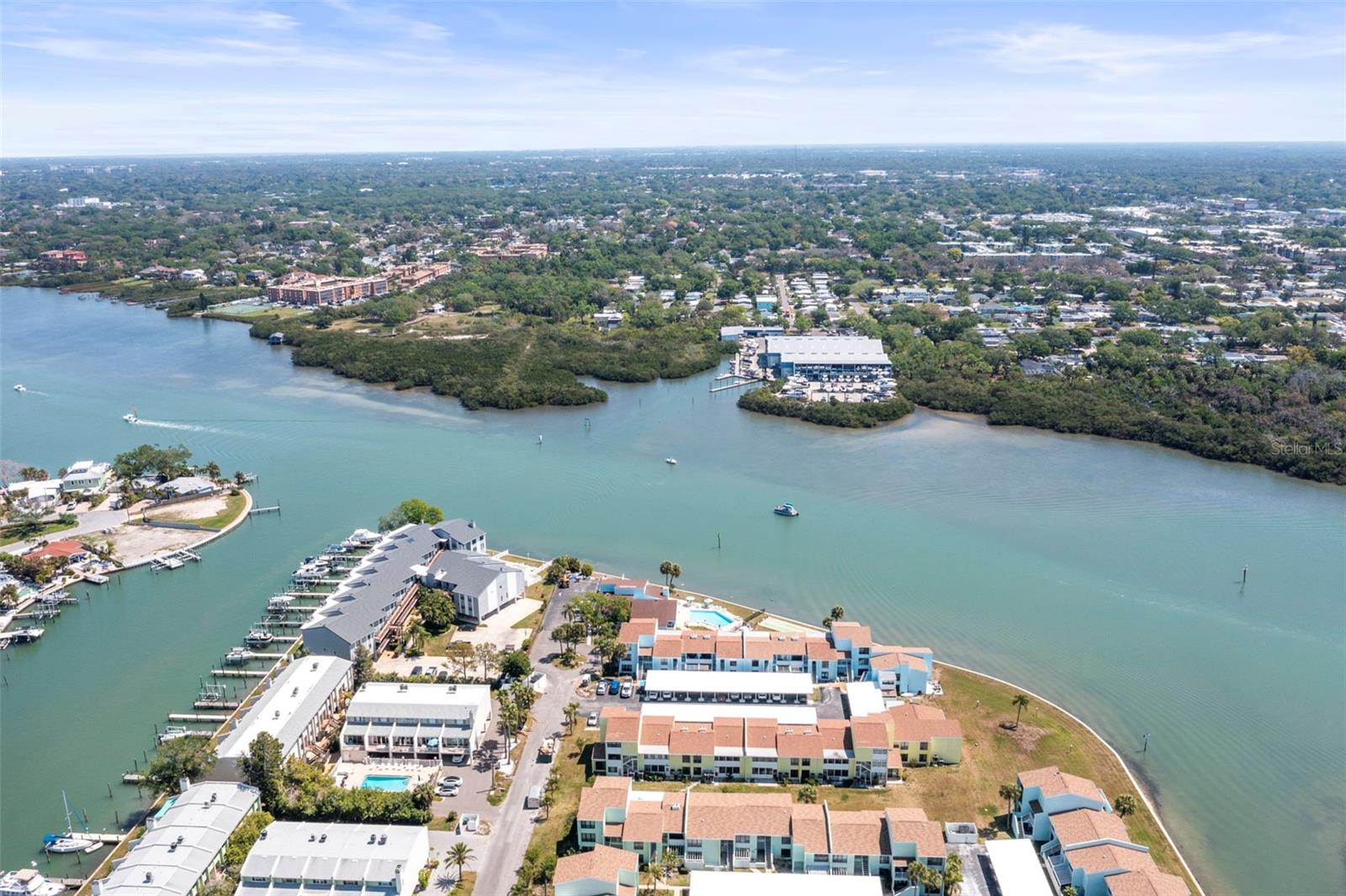 WINDRUSH COVE PH 1 CONDO - Residential