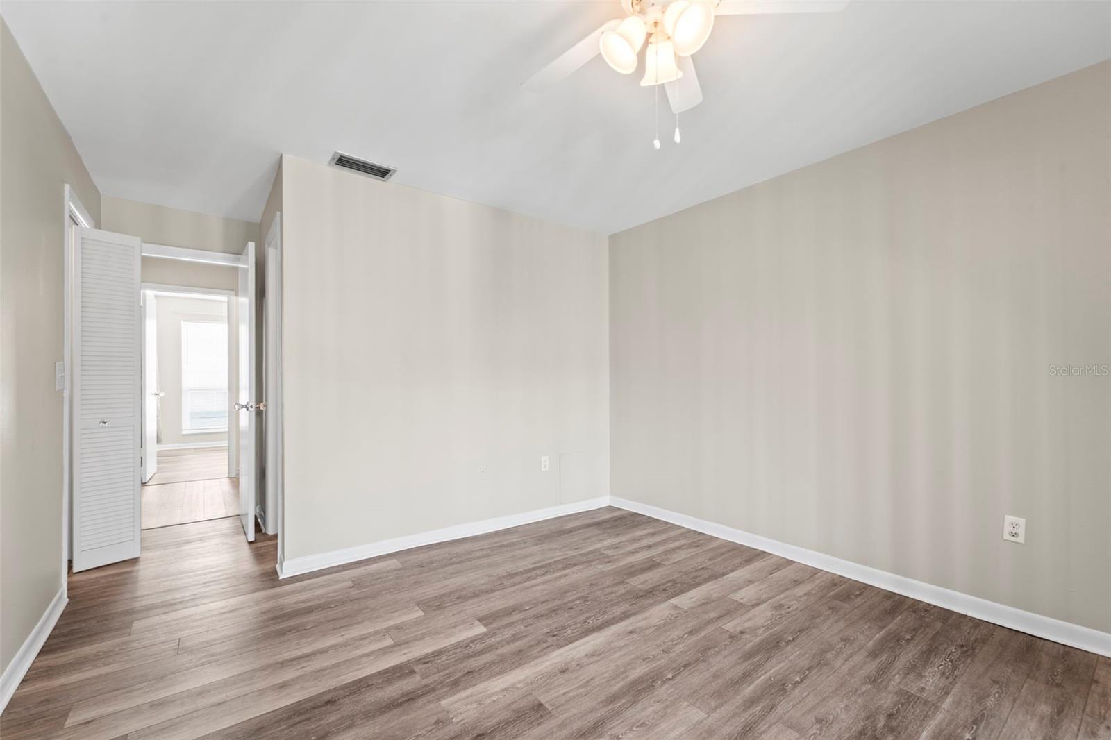 WINDRUSH COVE PH 1 CONDO - Residential