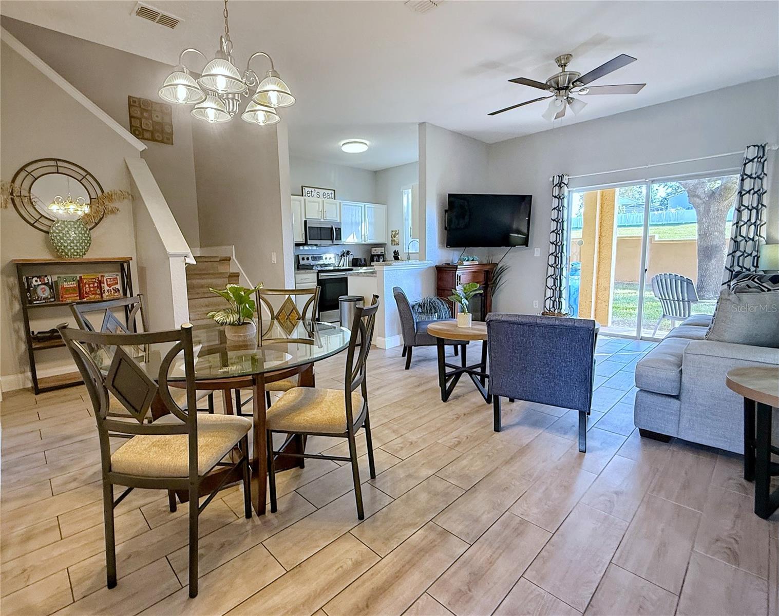 REGAL PALMS AT HIGHLAND RESERVE PH 03 - Residential