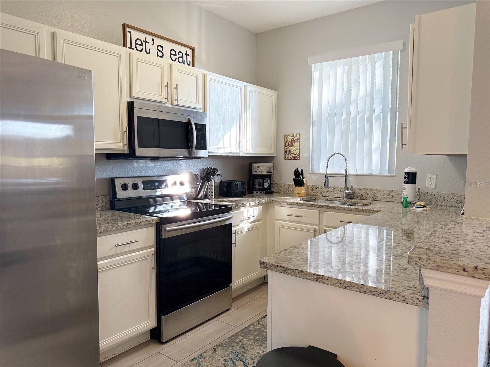 REGAL PALMS AT HIGHLAND RESERVE PH 03 - Residential