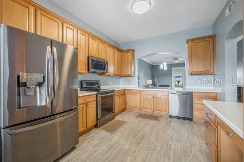 ARTISAN CLUB CONDO PH 1 - Residential Lease
