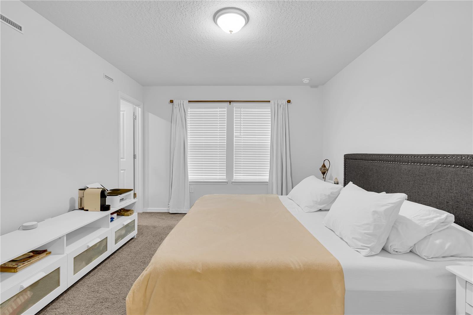 BELLE HAVEN - Residential Lease