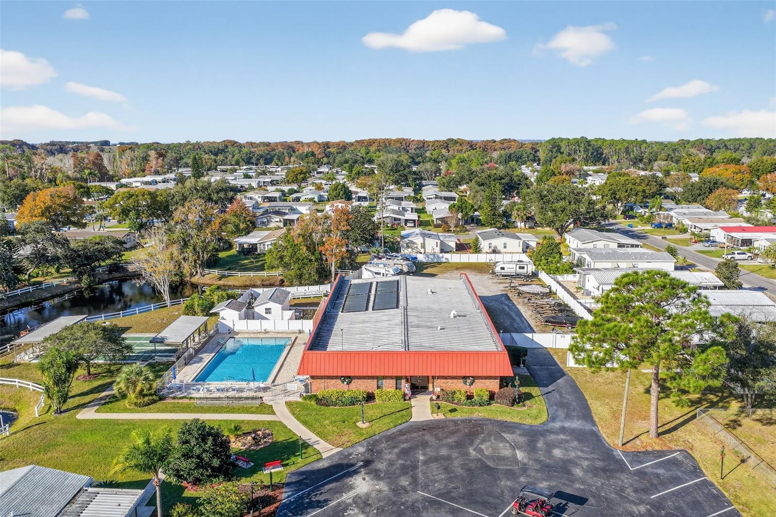 TAVARES FOX RUN MOBILE HOME - Residential