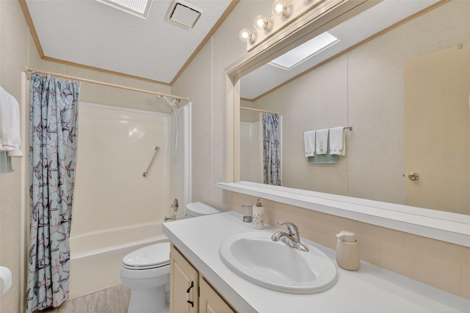 TAVARES FOX RUN MOBILE HOME - Residential