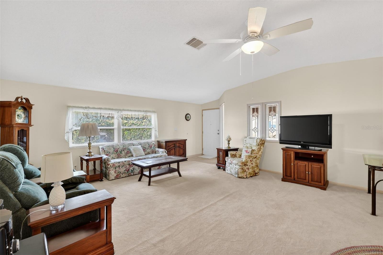 TAVARES FOX RUN MOBILE HOME - Residential