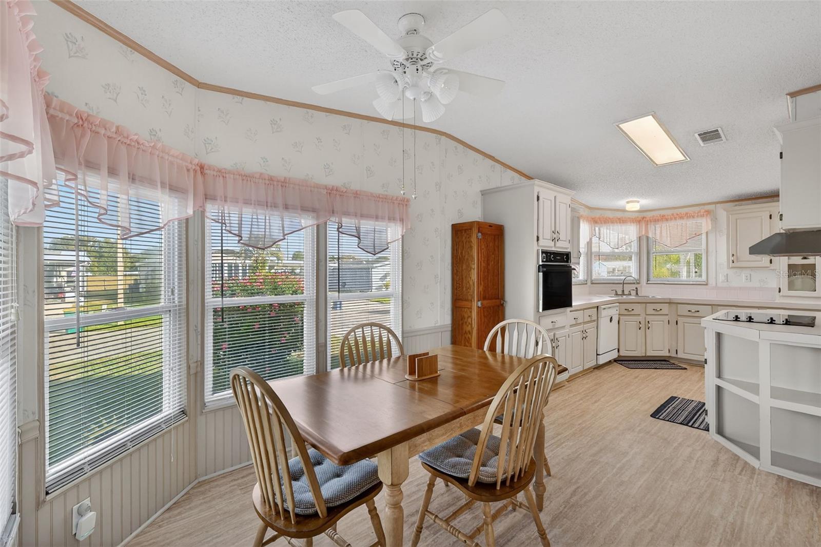 TAVARES FOX RUN MOBILE HOME - Residential