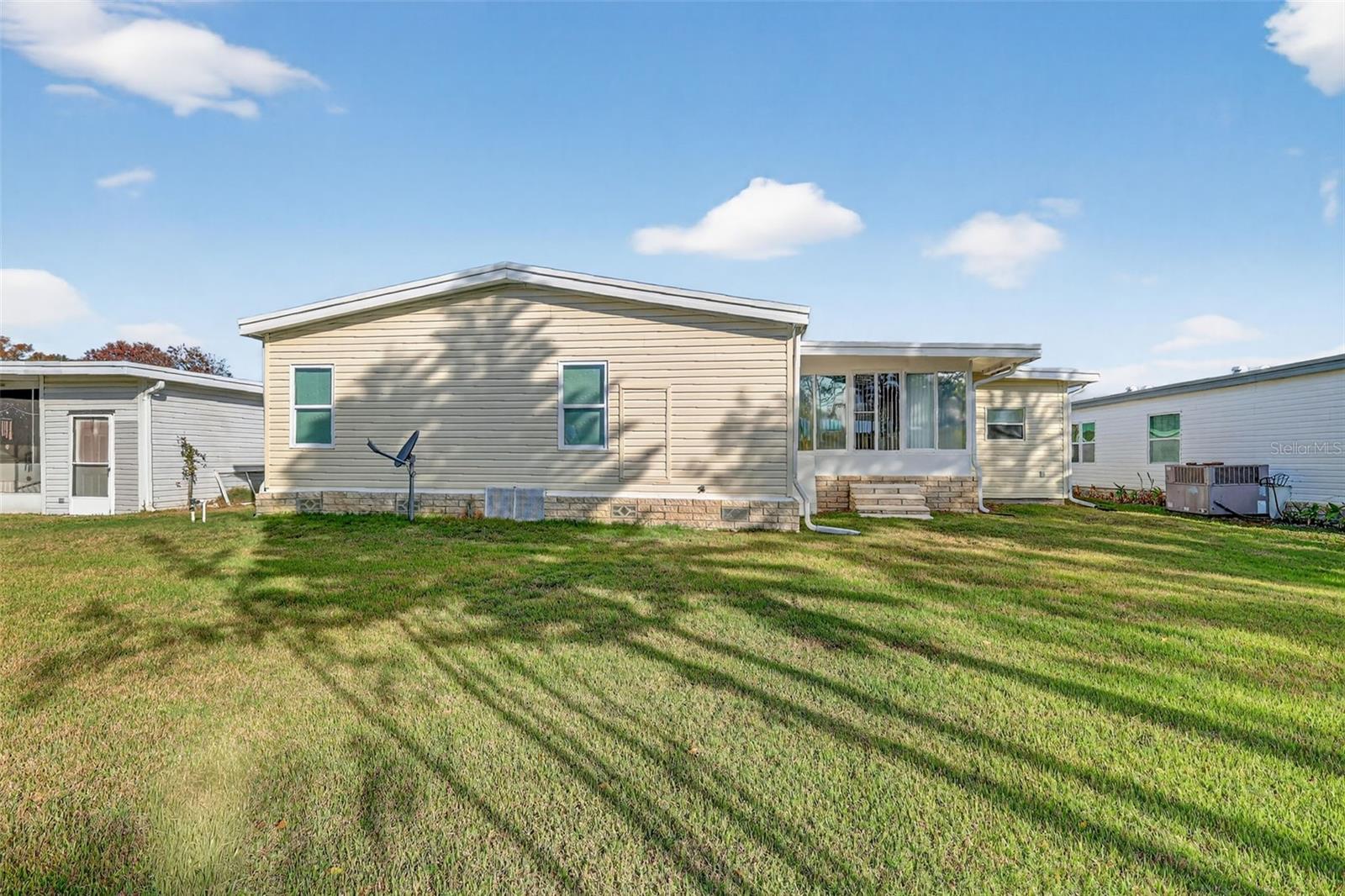 TAVARES FOX RUN MOBILE HOME - Residential