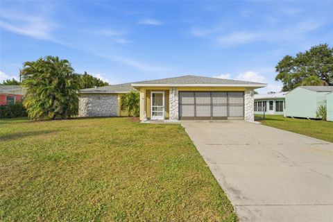 285 LORRAINE AVENUE VENICE FL 34293