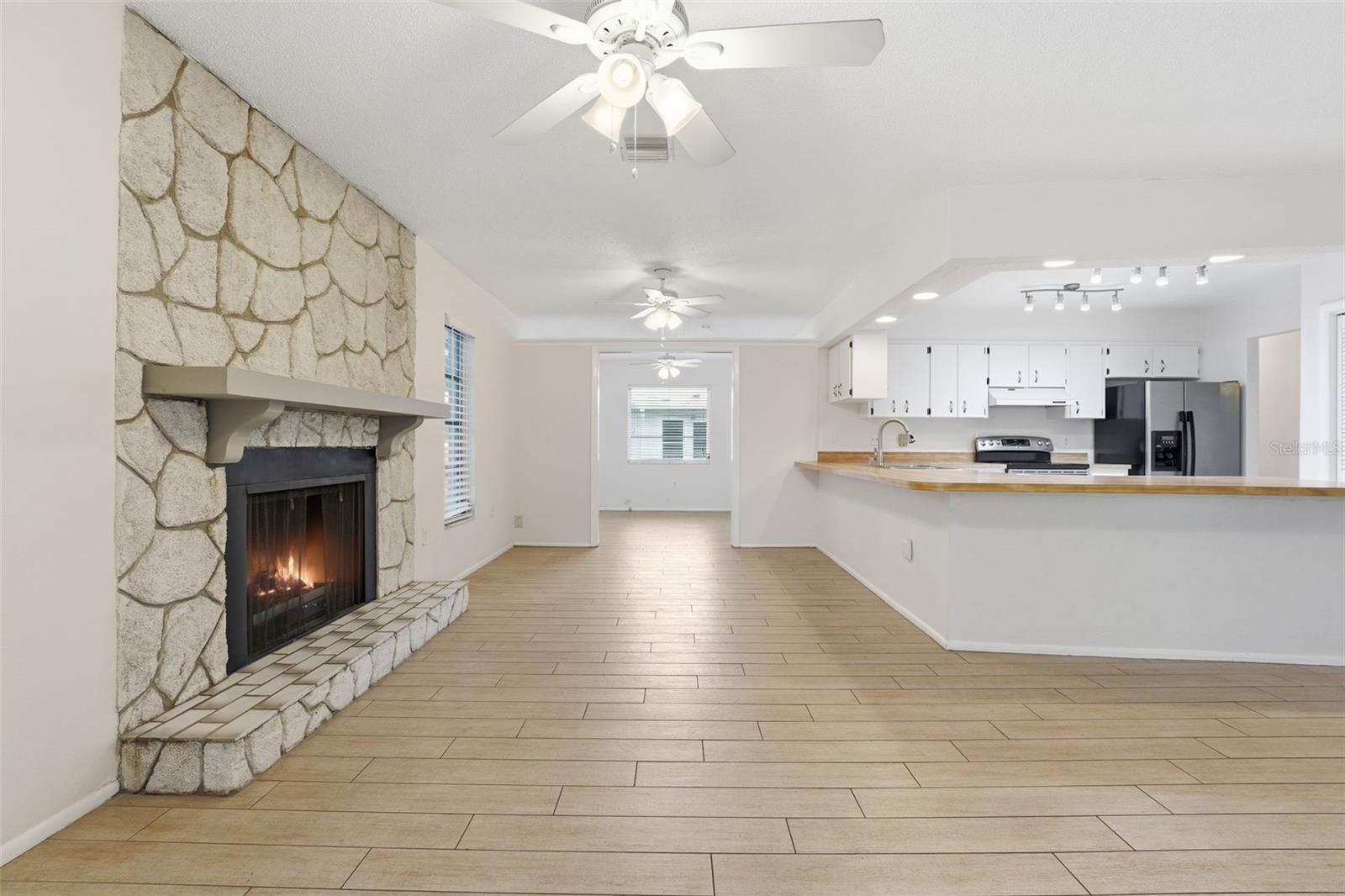 VENICE EAST 3RD ADD - Residential