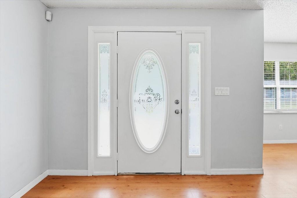 Photo of 1305 W Sorrento Drive, Citrus Springs, FL 34434 (MLS # OM714675)