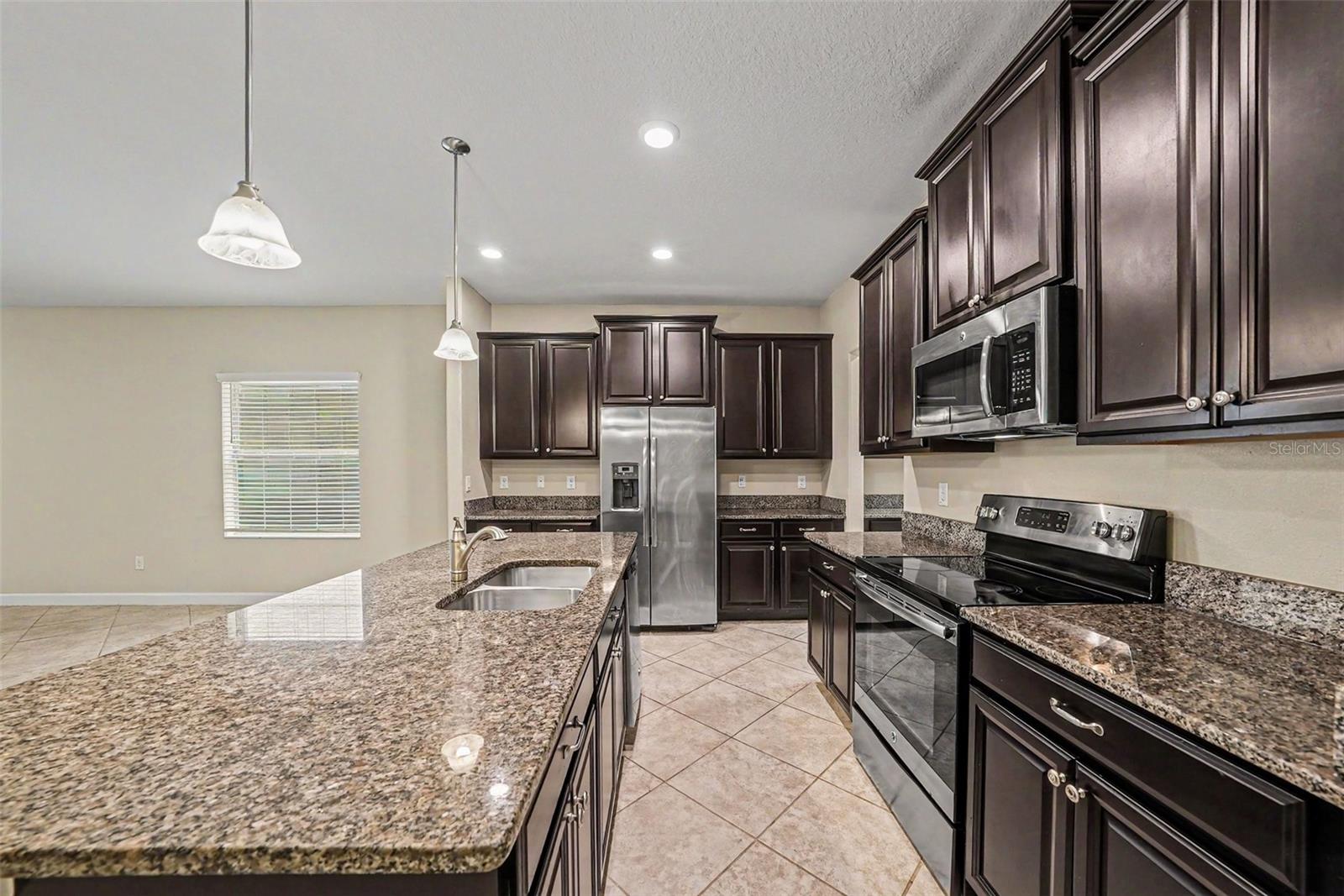 ENCLAVE AT BOYETTE - Residential