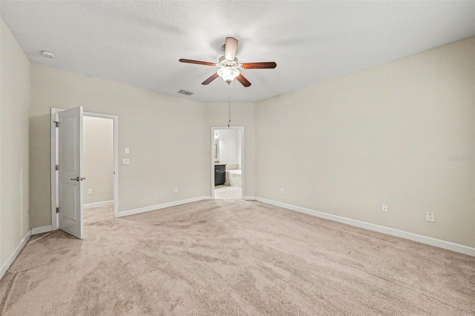 ENCLAVE AT BOYETTE - Residential