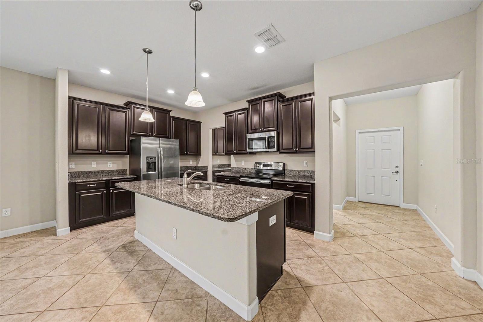 ENCLAVE AT BOYETTE - Residential