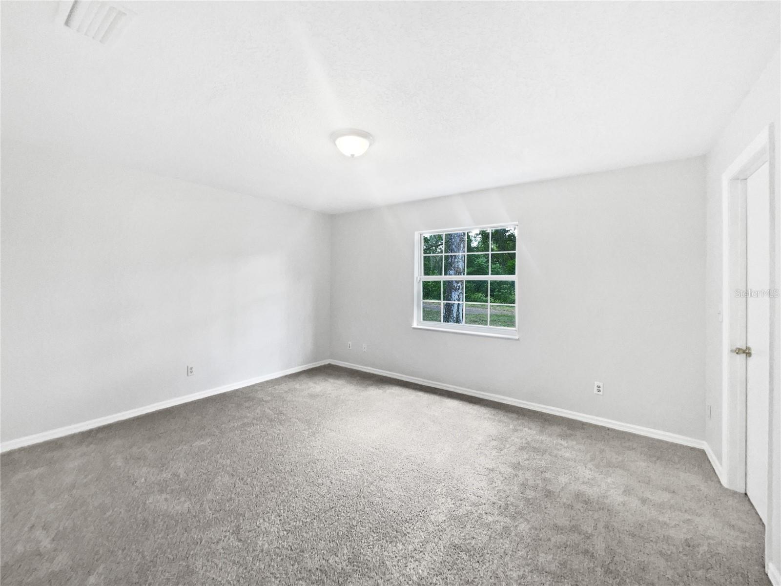 1122 ROMAR LANE