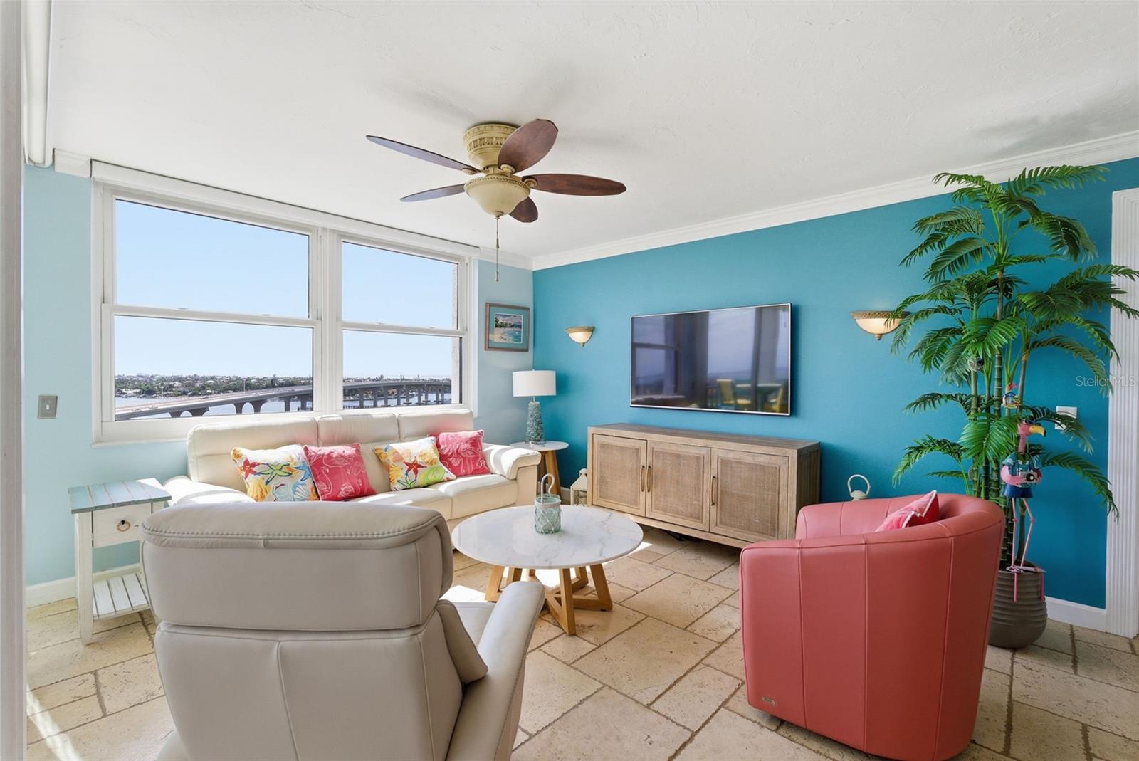 CASA DEL MAR CONDO IV - Residential