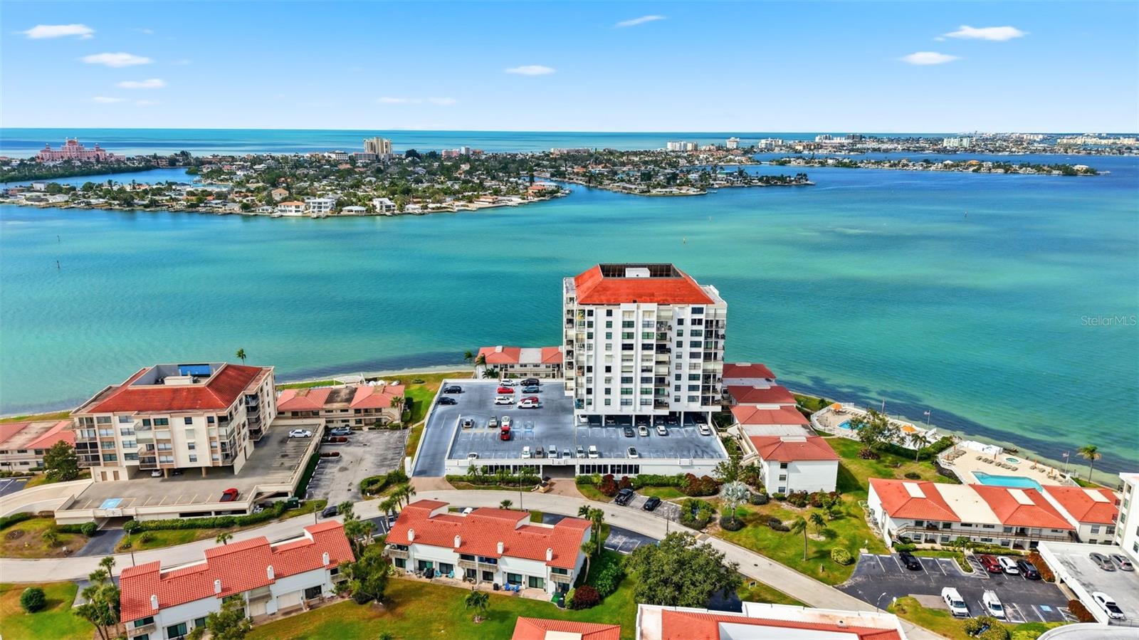 CASA DEL MAR CONDO IV - Residential