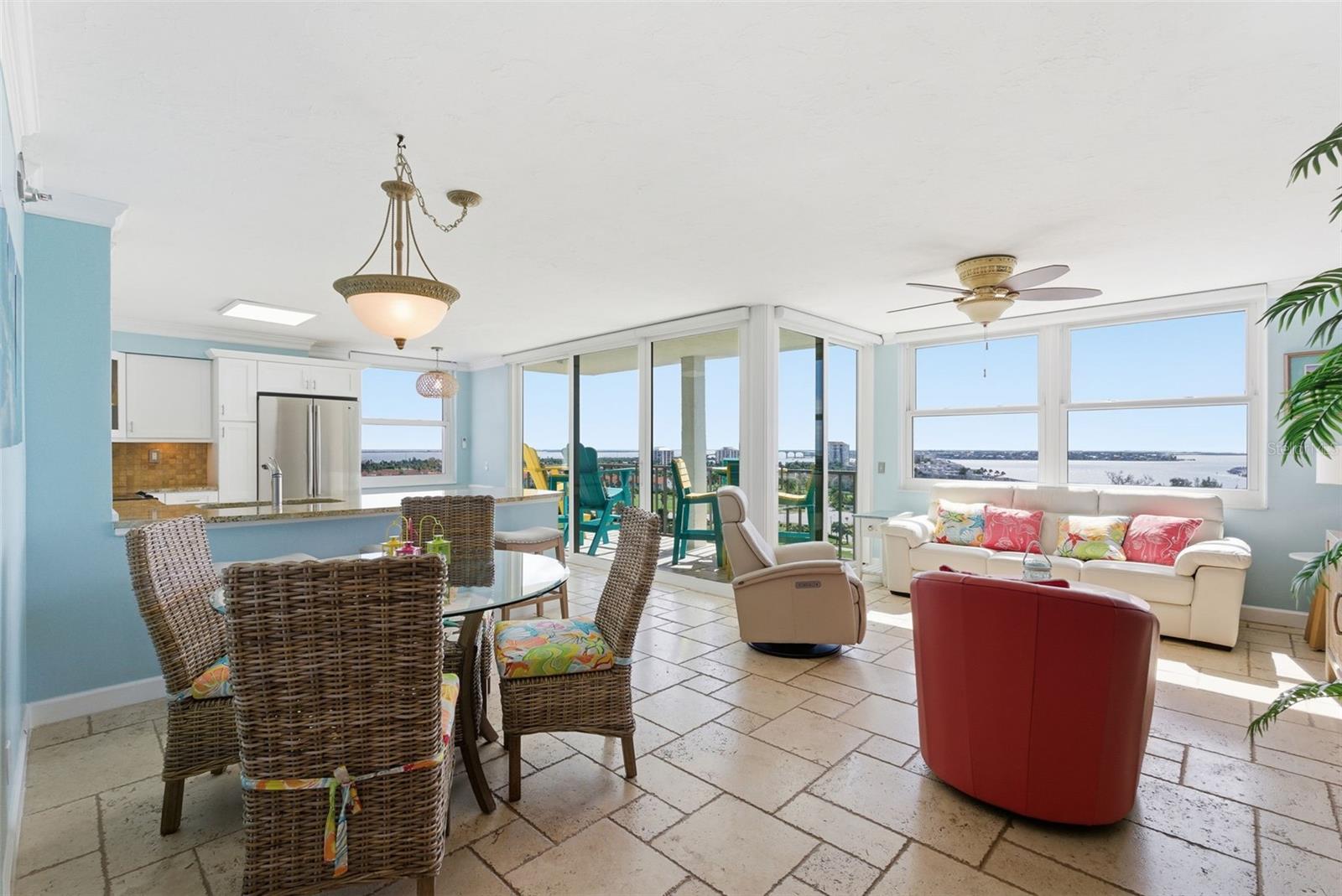 CASA DEL MAR CONDO IV - Residential