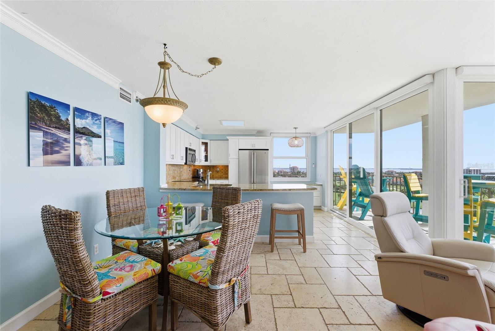 CASA DEL MAR CONDO IV - Residential