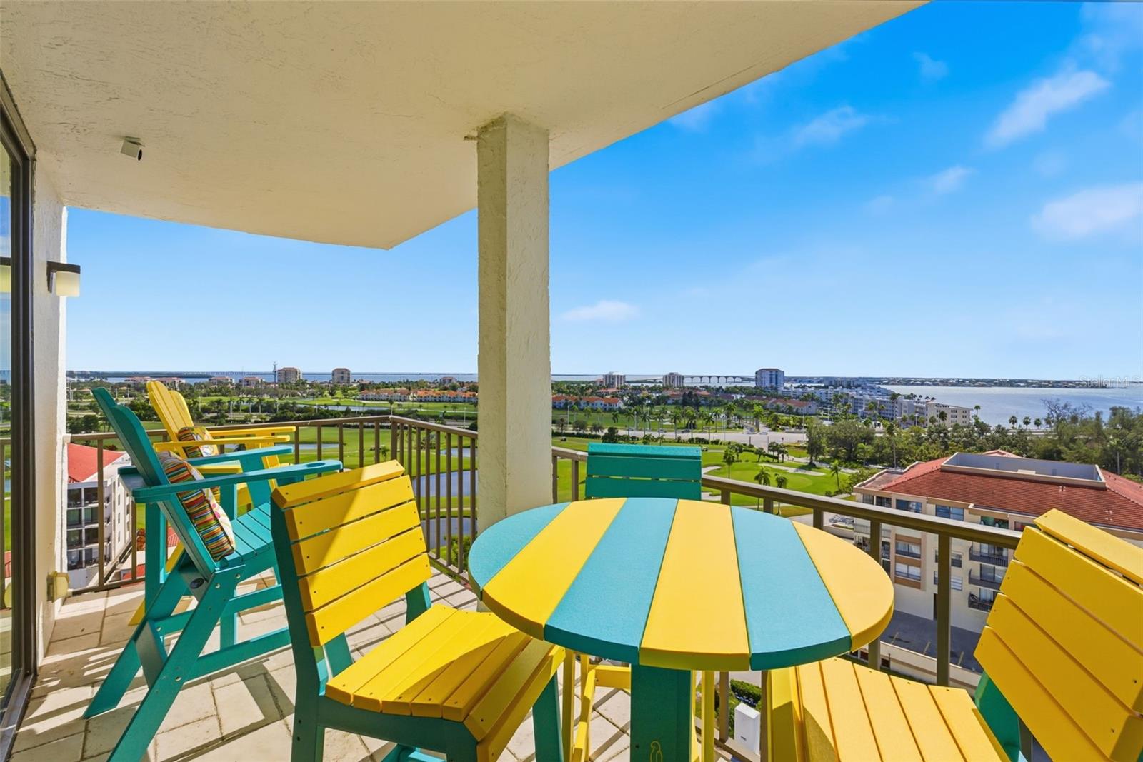 CASA DEL MAR CONDO IV - Residential