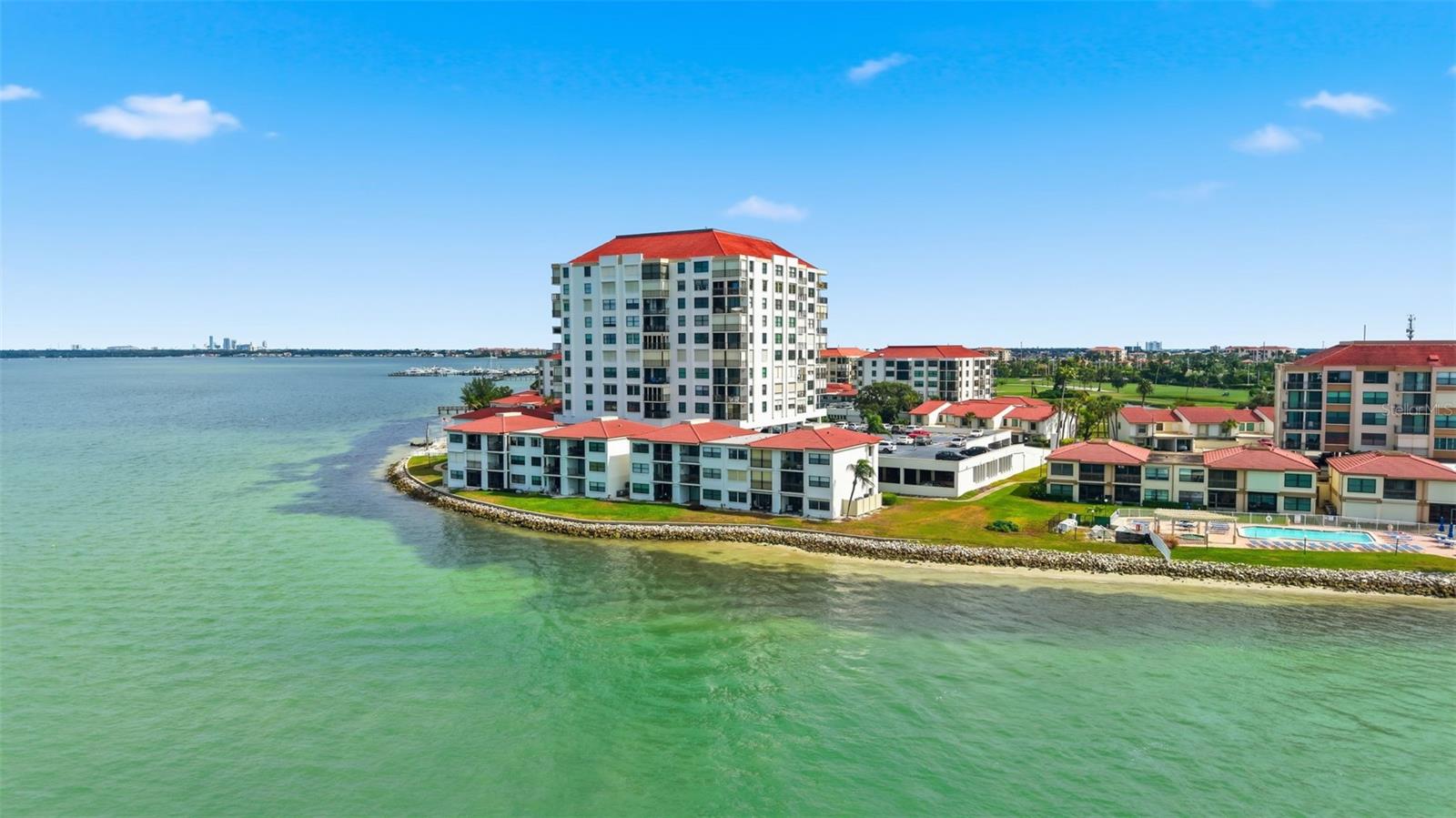 CASA DEL MAR CONDO IV - Residential