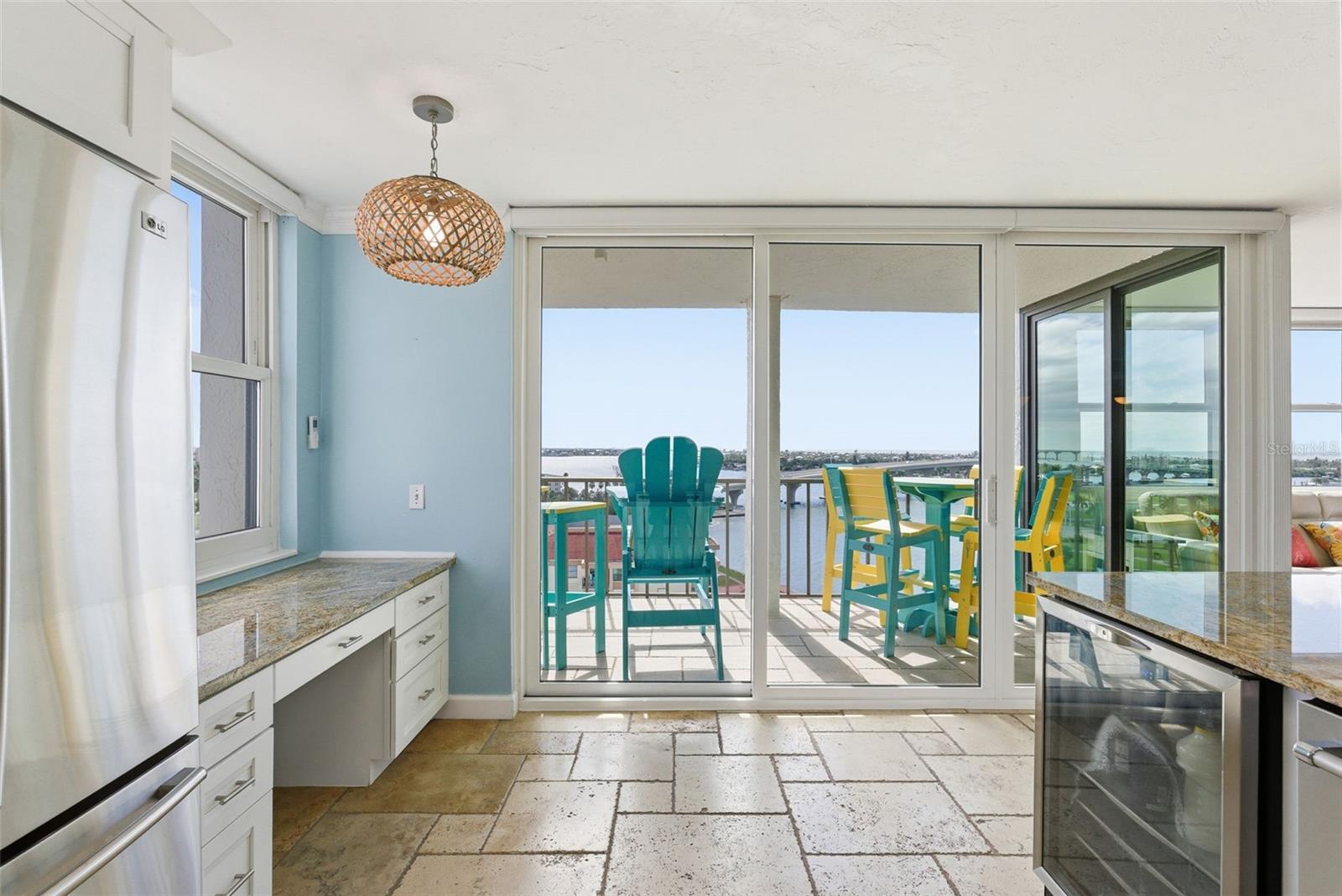 CASA DEL MAR CONDO IV - Residential