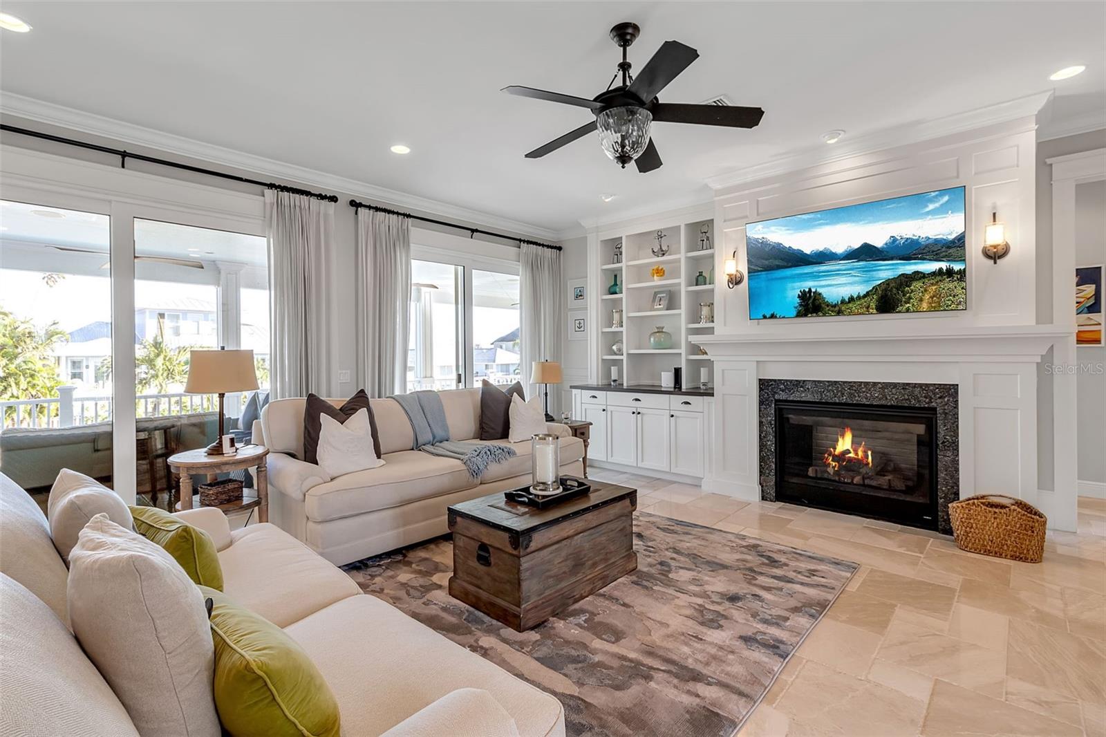 NORTH POINT HARBOUR UNIT THREE - Residential