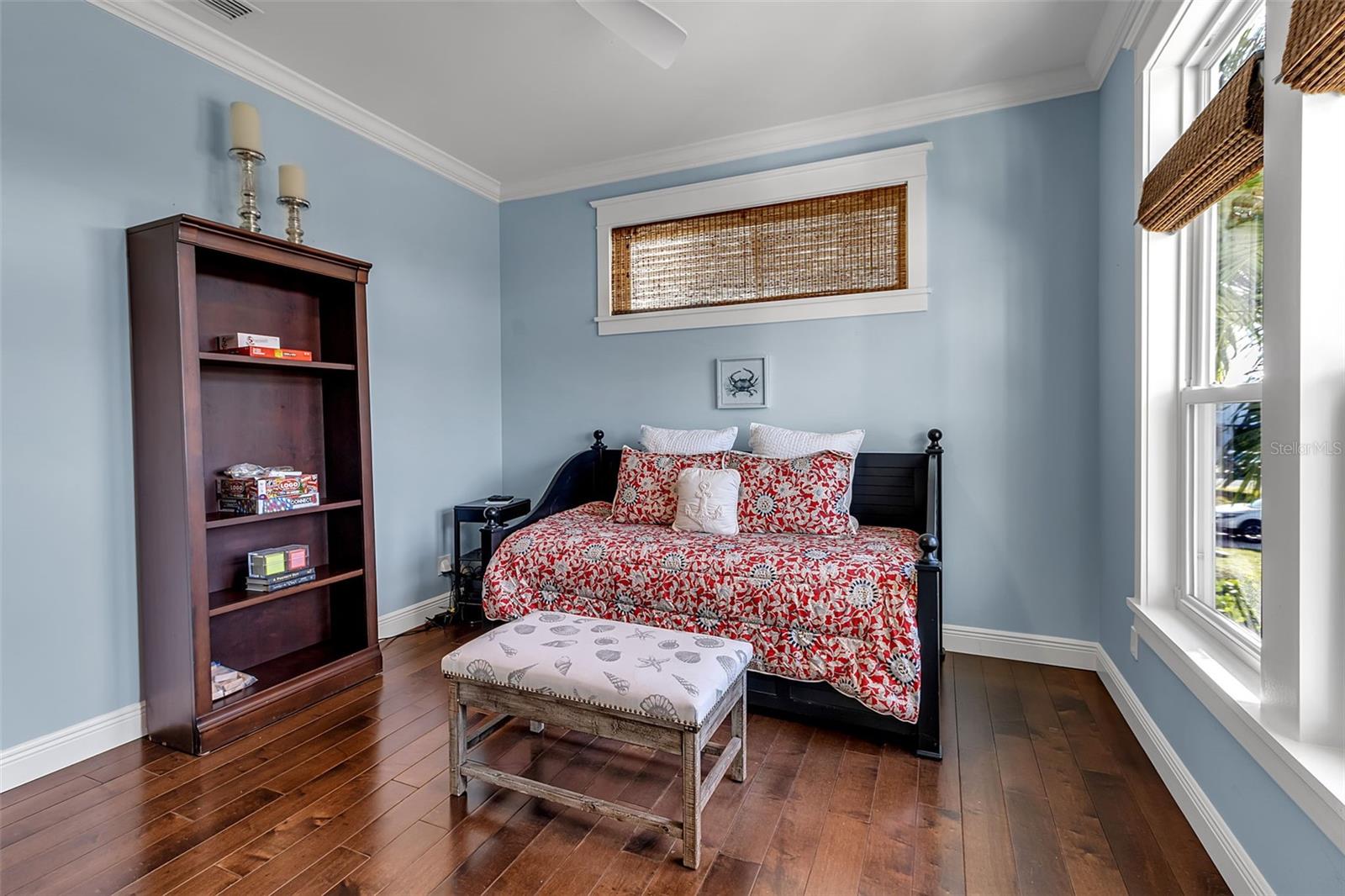 NORTH POINT HARBOUR UNIT THREE - Residential