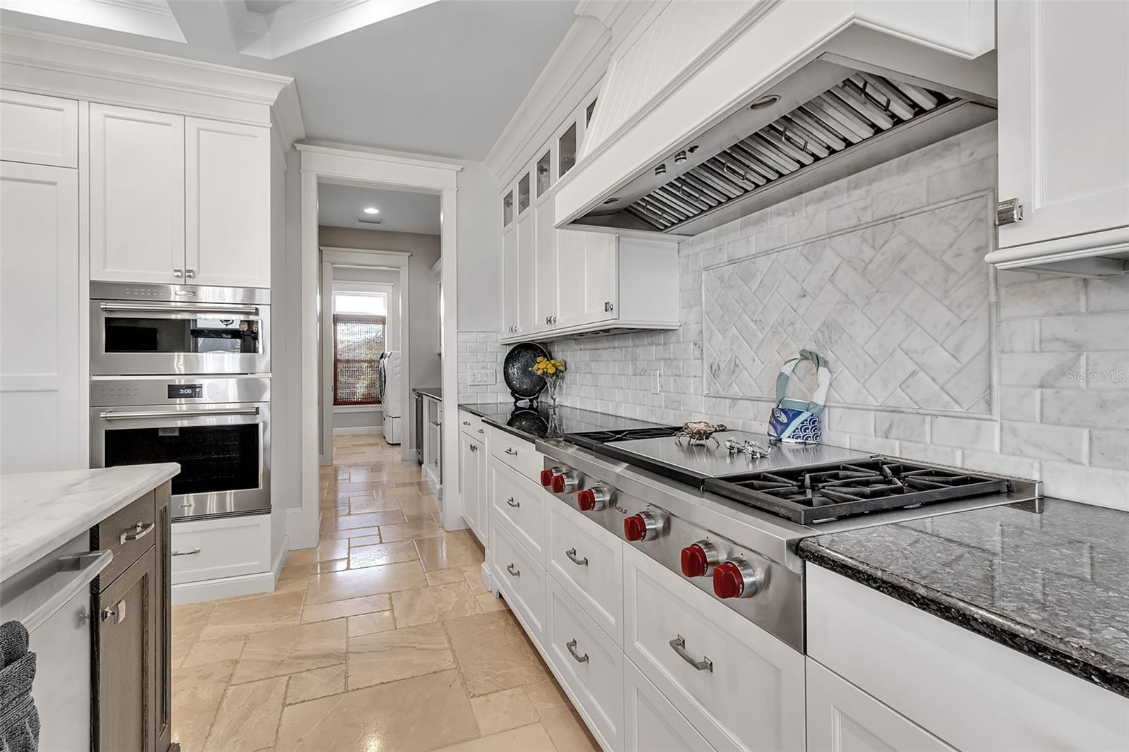 NORTH POINT HARBOUR UNIT THREE - Residential