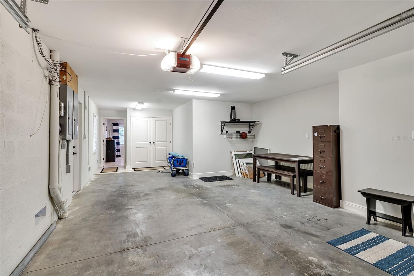 NORTH POINT HARBOUR UNIT THREE - Residential