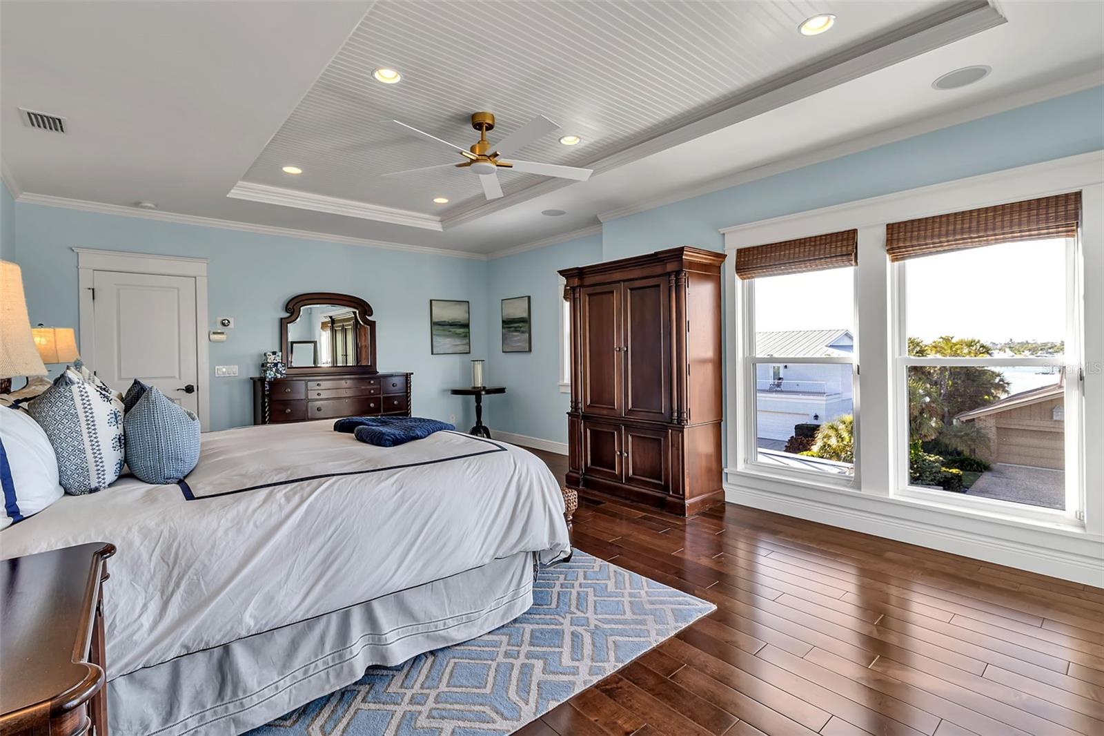 NORTH POINT HARBOUR UNIT THREE - Residential