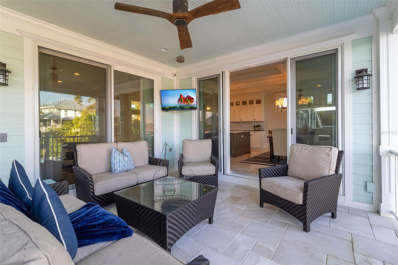 NORTH POINT HARBOUR UNIT THREE - Residential