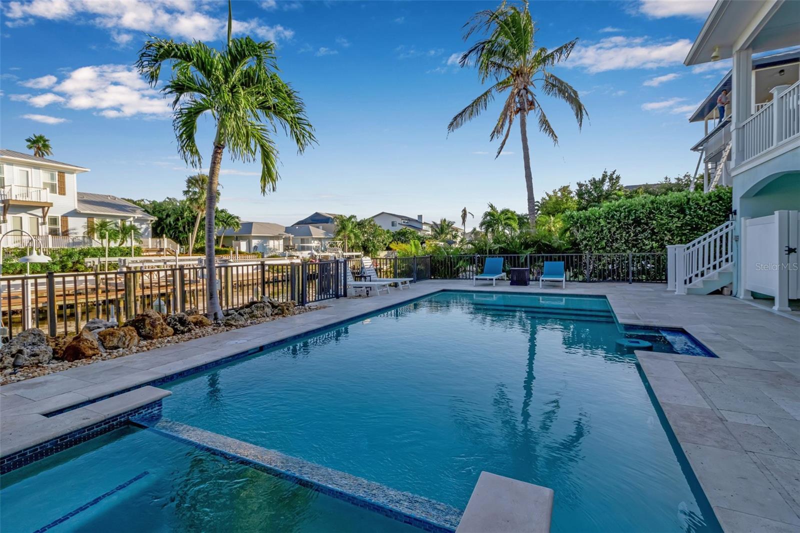 NORTH POINT HARBOUR UNIT THREE - Residential