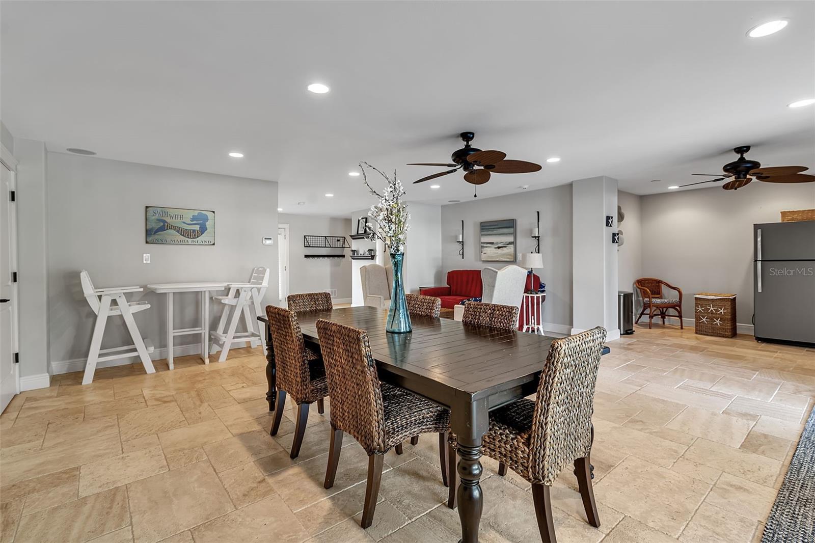 NORTH POINT HARBOUR UNIT THREE - Residential