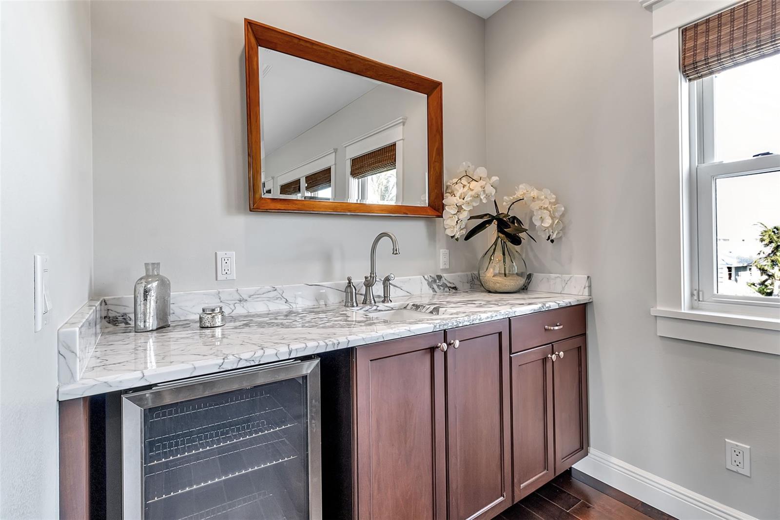 NORTH POINT HARBOUR UNIT THREE - Residential