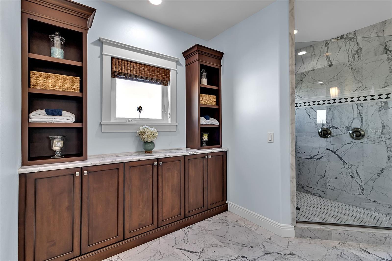 NORTH POINT HARBOUR UNIT THREE - Residential