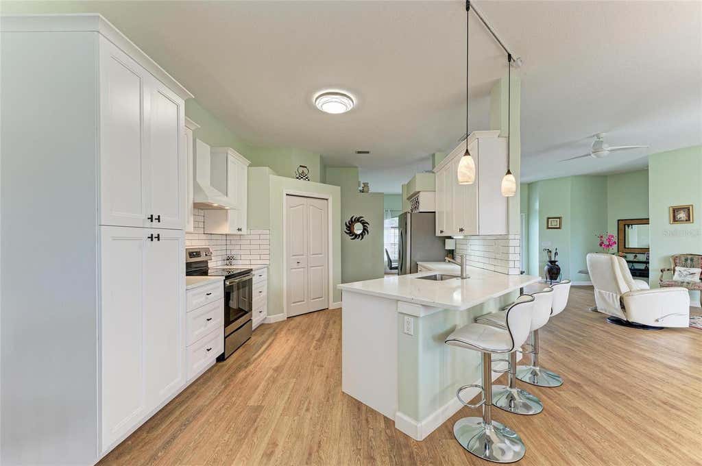 Photo of 7102 42nd Court E, Sarasota, FL 34243 (MLS # A4702487)