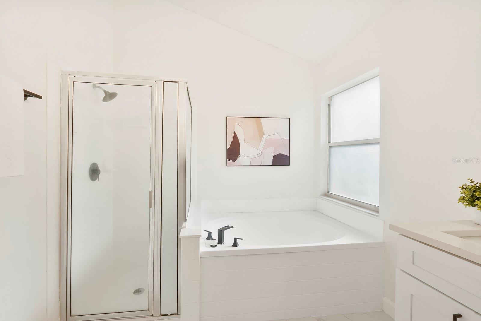 HIDDEN OAKS PH I - Residential
