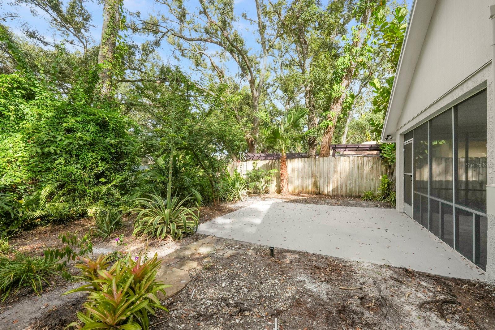 HIDDEN OAKS PH I - Residential