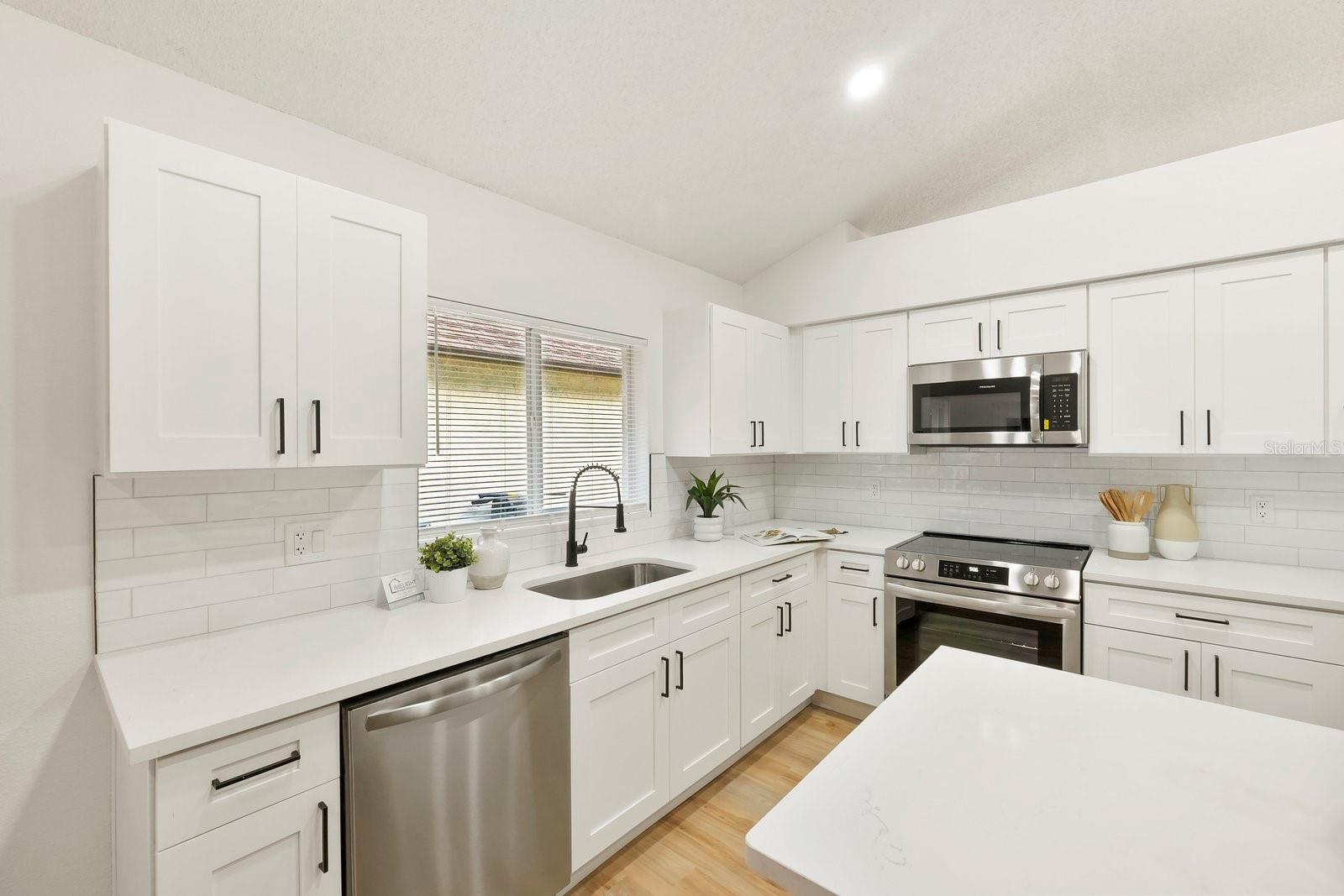 HIDDEN OAKS PH I - Residential