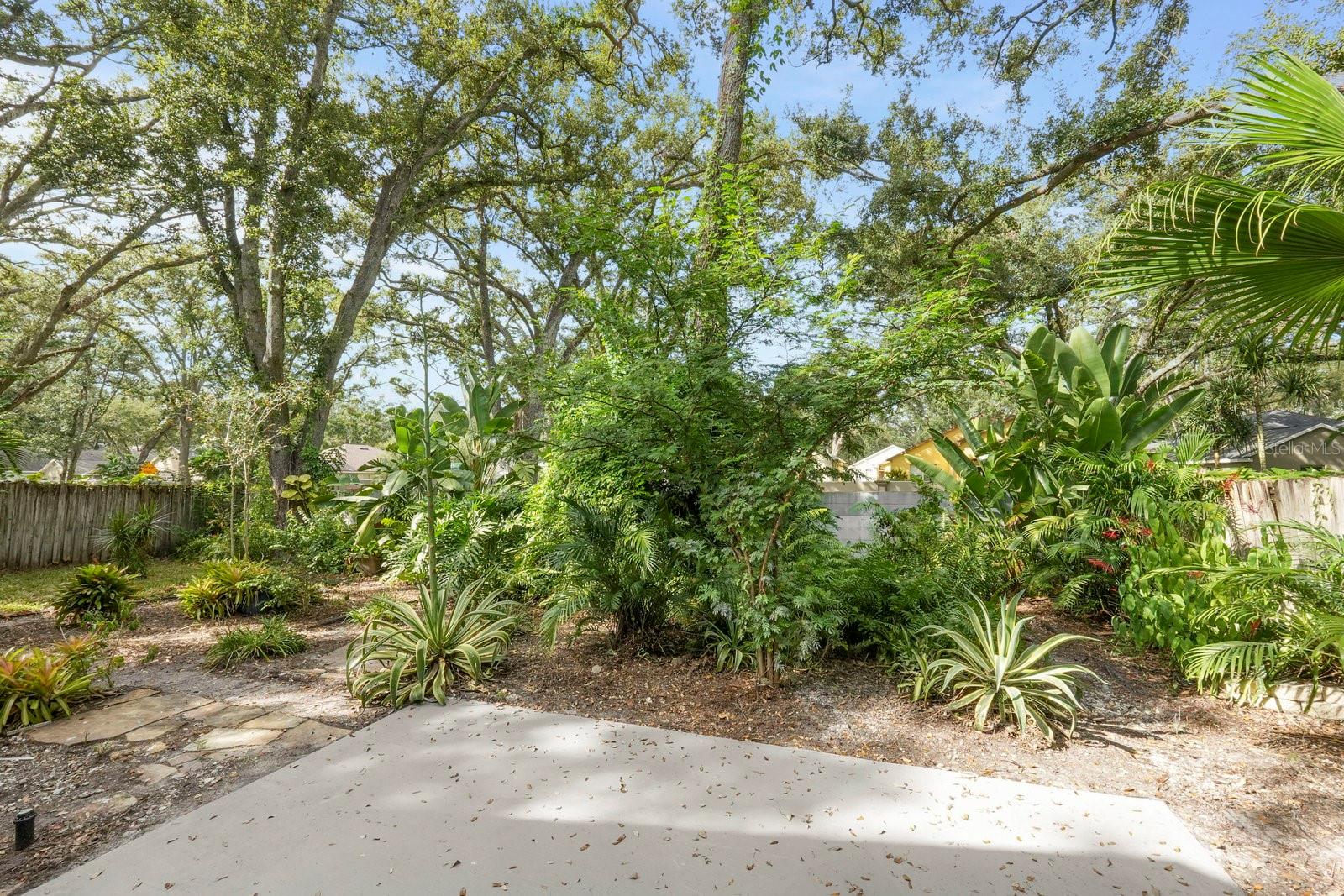 HIDDEN OAKS PH I - Residential