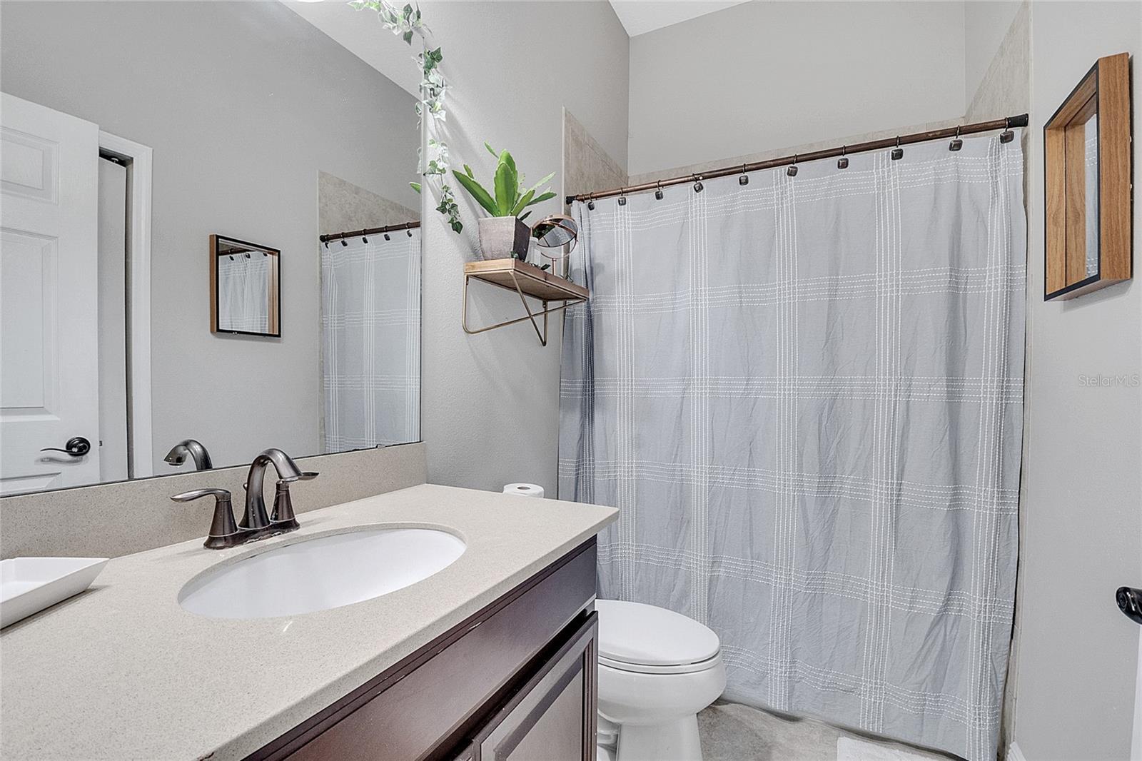 GROVELAND WATERSIDE POINTE PH 01 - Residential