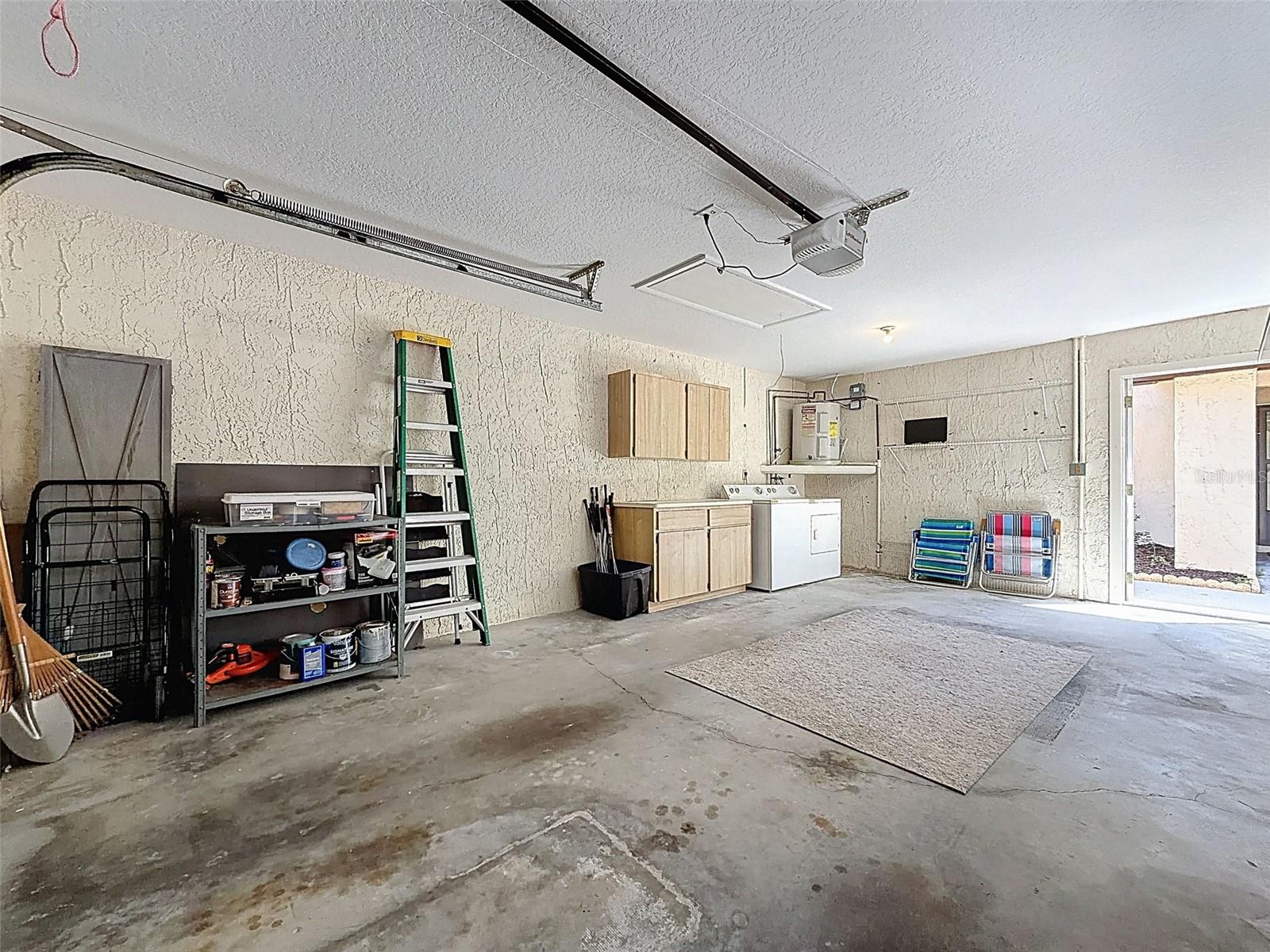 GOLF VIEW VILLAS CONDO 02 - Residential