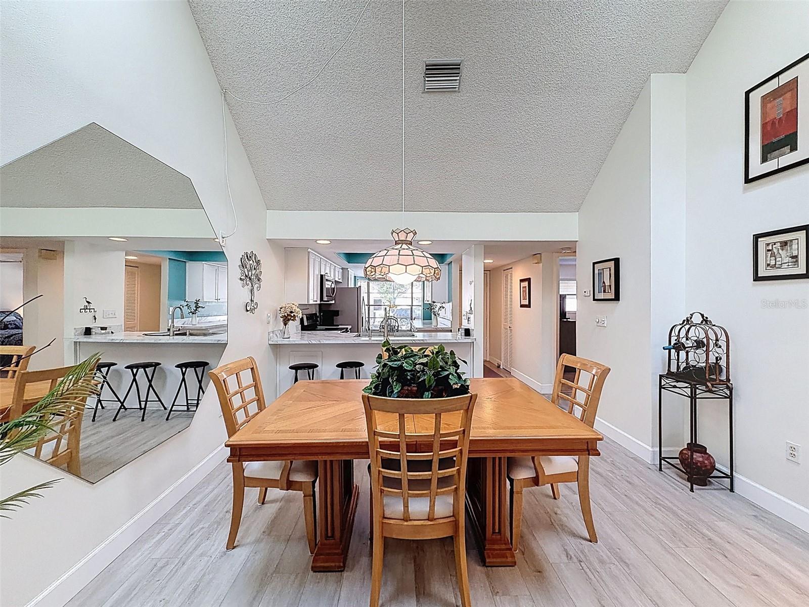 GOLF VIEW VILLAS CONDO 02 - Residential